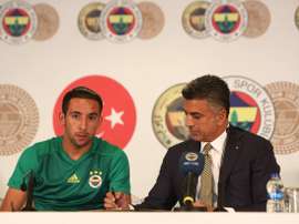 Isla, feliz de estar en Turquía. Fenerbahçe