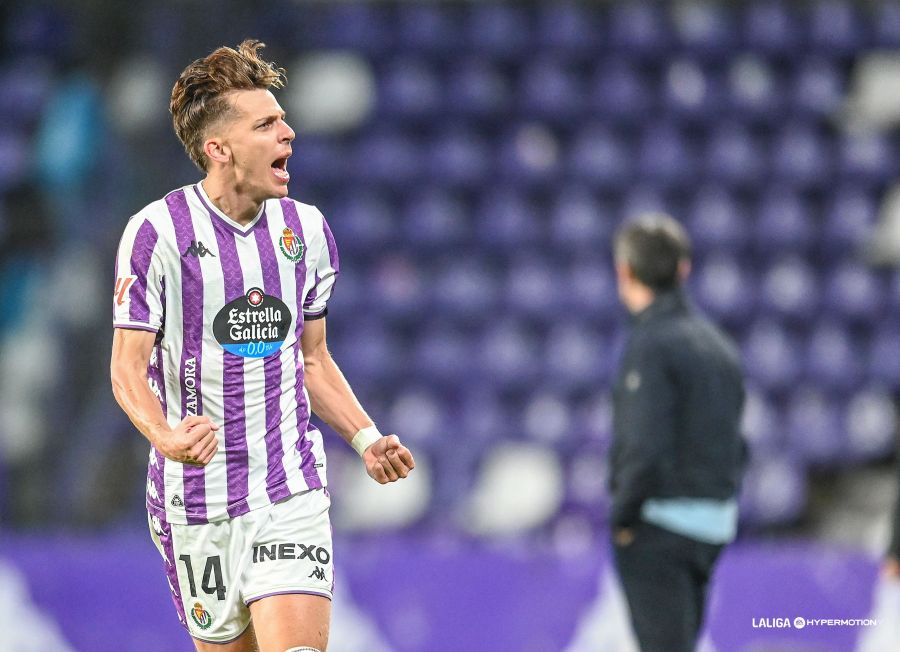 El Valladolid hace más profunda la crisis del Granada