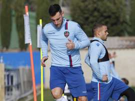 Iván López se rompe el ligamento cruzado. LevanteUD