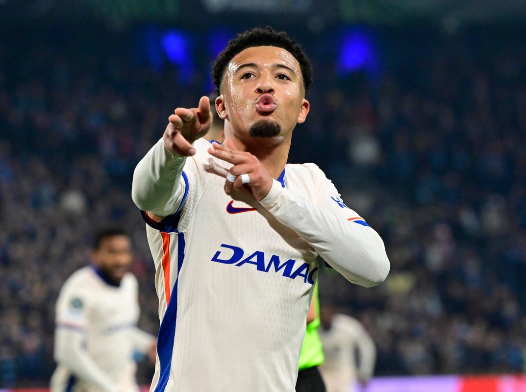 Sancho se despide del Chelsea, que ha pagado una penalización
