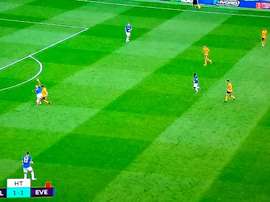 Jagielka was sent off for tackle on Jota. Captura