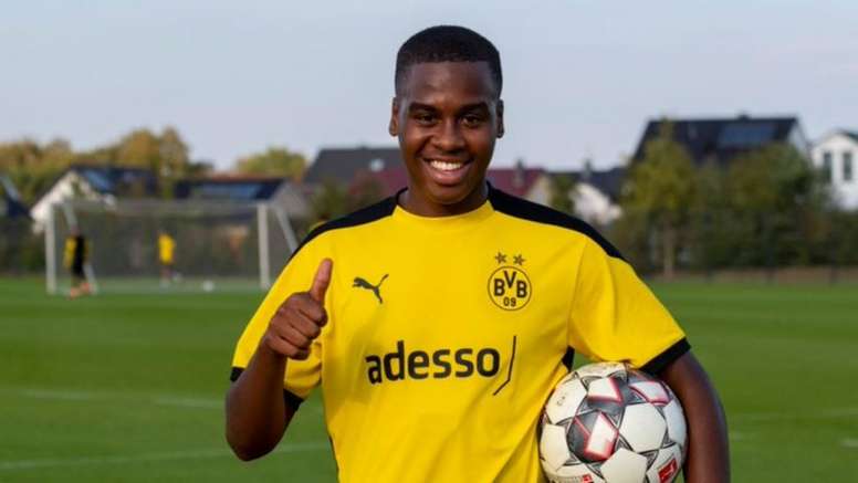Borussia Sign Bynoe Gittens Is He A 16 Year Old Sancho Besoccer