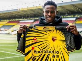 O Watford dá as boas-vindas a Ngakia. Twitter/Watford
