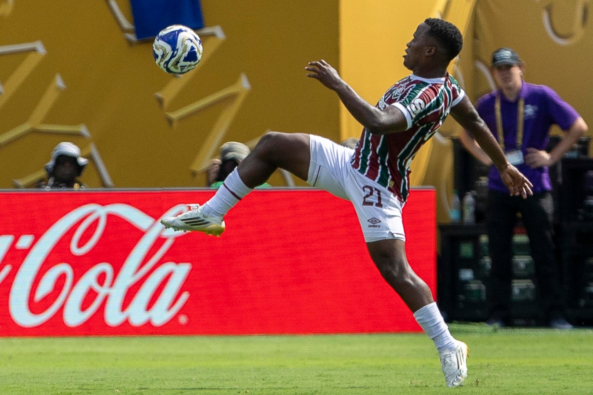 Cruzeiro amarga el adiós de Arias