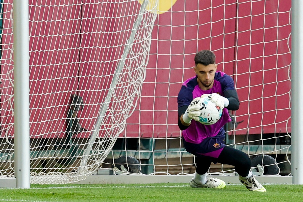 Il Barcellona conferma l'operazione a Joan García: stop di 4-6 settimane