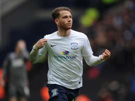 Joe Garner puede pasar de celebrar goles con el Preston North End para hacerlo con el Rangers. PNEFC