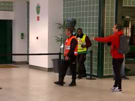 Jonas discute com torcedores do Sporting. Captura A BolaTV