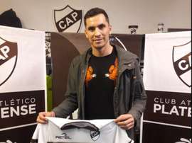 Jorge de Olivera es el noveno refuerzo de Platense. Twitter