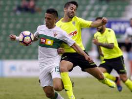 El defensa (d) habló sobre el próximo encuentro del Córdoba. LaLiga