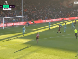 Josh King equalises for Bournemouth. Captura/RMCSport