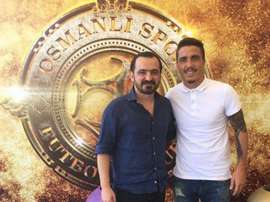 Josué abandona FC Porto a título definitivo. Twitter