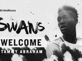 Tammy Abraham volta a ser emprestado, desta feita aos 'swans'. Twitter/Swansea City