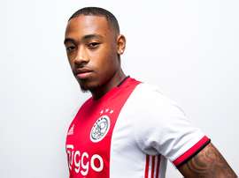 Juan Castillo revient à l'Ajax en prêt. AjaxFC