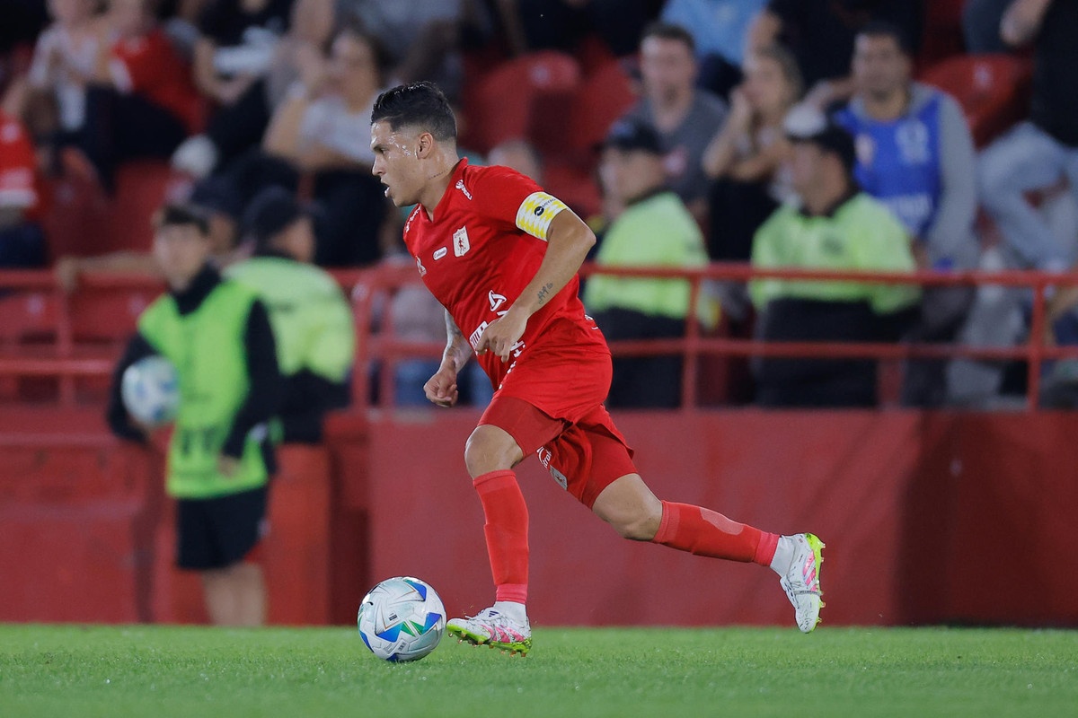 Quintero cierra el triángulo 'amoroso' entre River, Racing y América de Cali