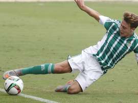 El Betis renueva su confianza en el delantero Juanma. RealBetisBalompié