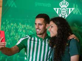 Juanmi pense à Borja Iglesias. Twitter/RealBetis
