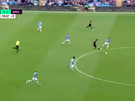 Dos contragolpes, dos goles de los Wolves. Captura/DAZN