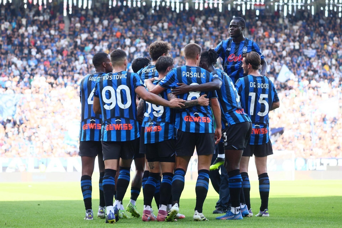 El Barça deja solos al Bayern y a una Atalanta 'infiltrada'