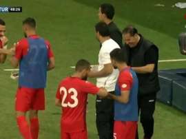 Tunisia's players ate dates during the stoppage. Screenshot