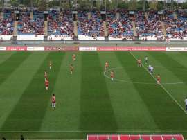 Jugadores del Almería y el Tenerife en el partido perteneciente a la séptima jornada. Twitter.