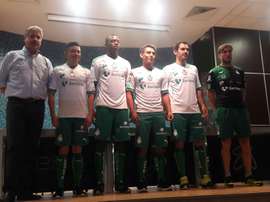 Jugadores del Club Santos Laguna, en plena presentación. ClubSantos
