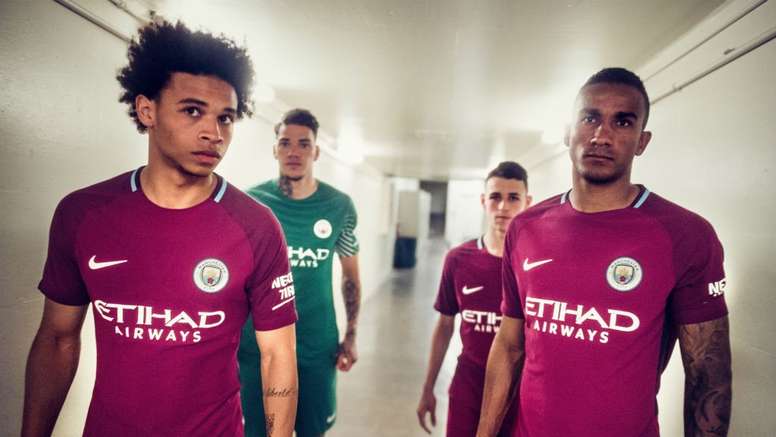 Manchester City Stars Unveil New Pink Away Kit Besoccer