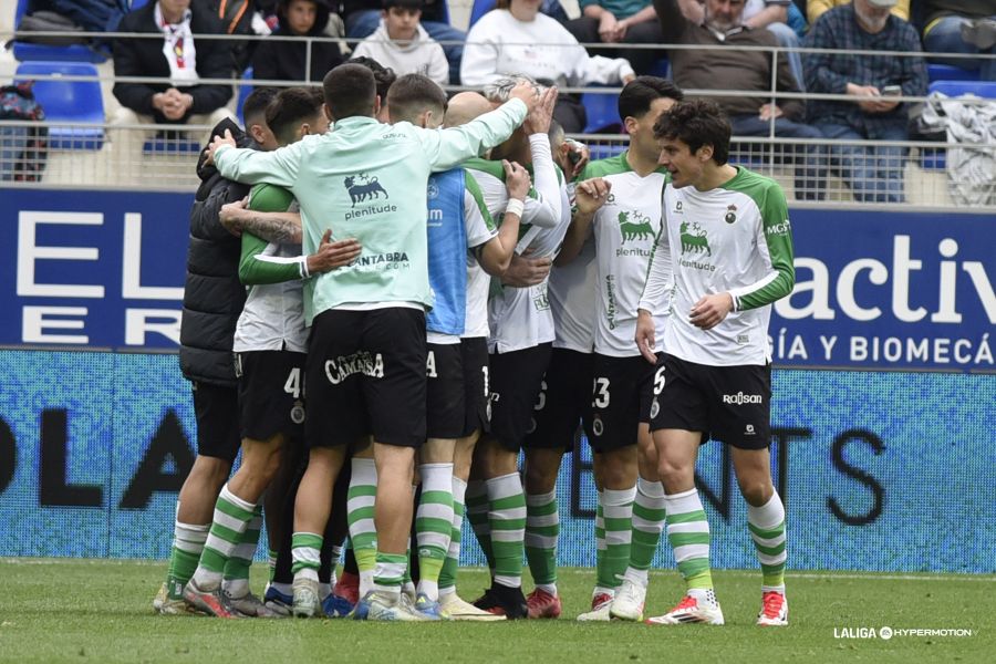 Unos con 3 puntos más y otros con 3 hombres menos
