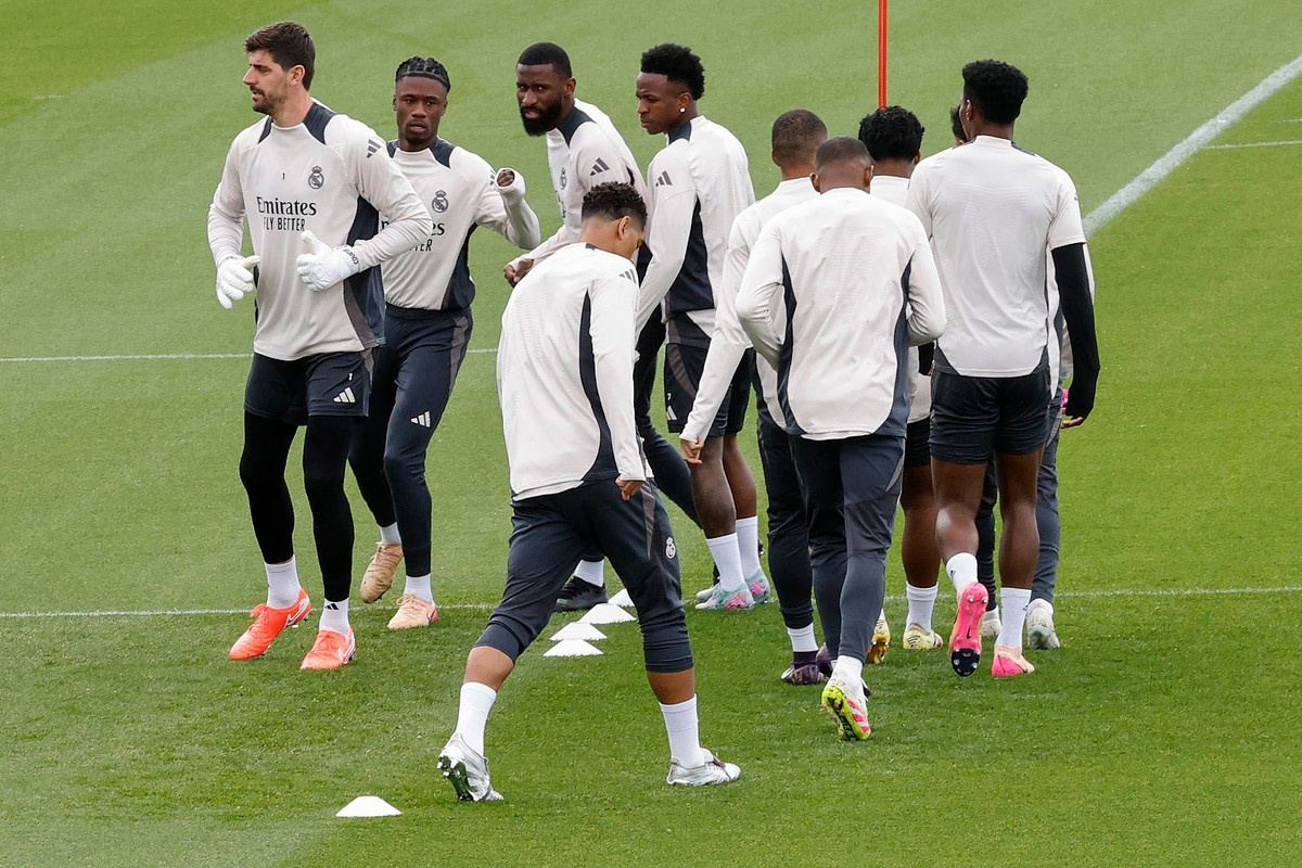 Madrid return to training with their eyes set on the ‘Clasico’