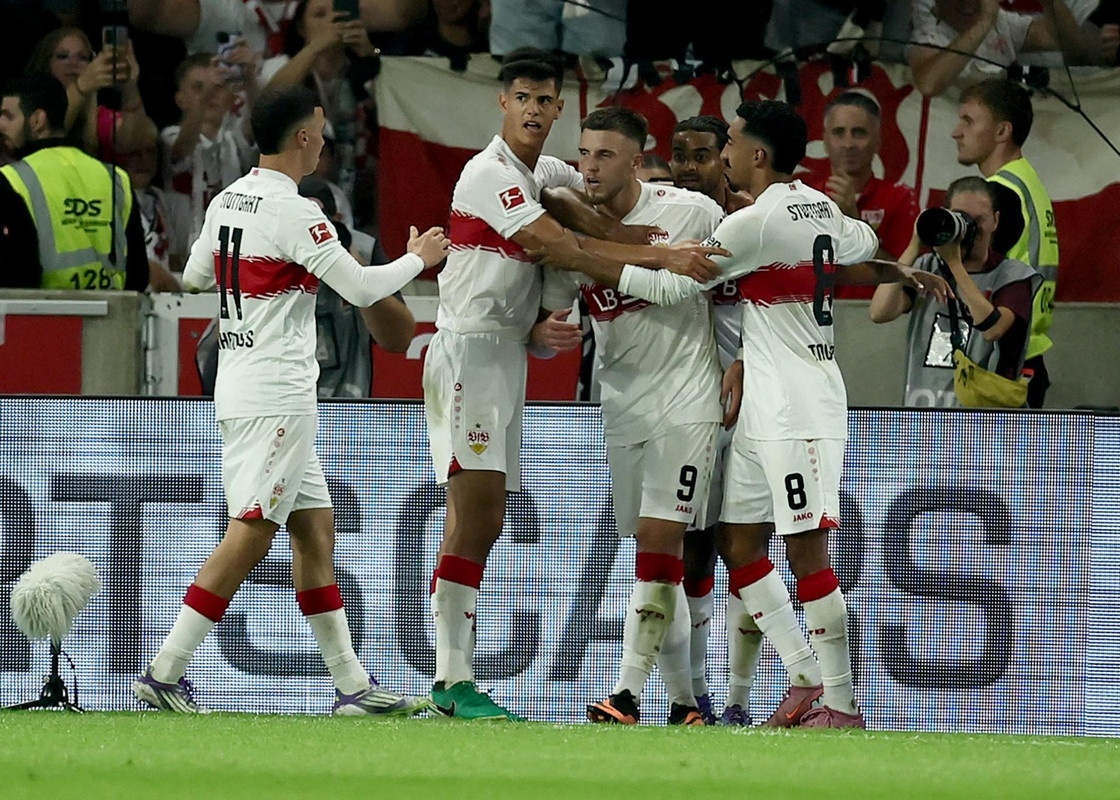 El Stuttgart gana el duelo por Europa