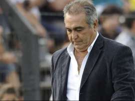 Julio César Antúnez, en su etapa como técnico de El Tanque Sisley. Salimo
