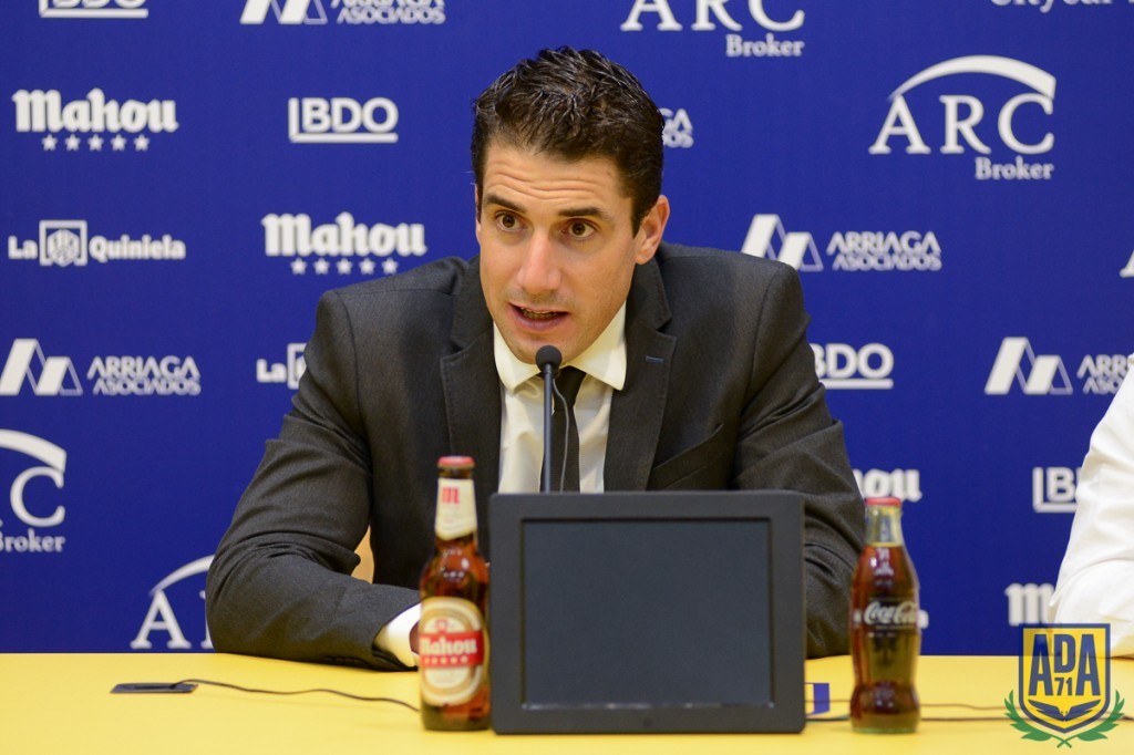 Velázquez, satisfecho con el esfuerzo de sus jugadores ante el Córdoba