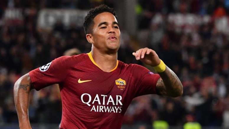 El Lio De Kluivert En El Centro De Roma Que Le Costo Una Multa Besoccer