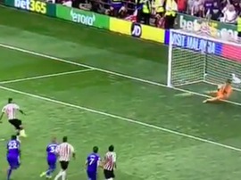 Kenedy missed the kick with almost the last kick if the game. Captura