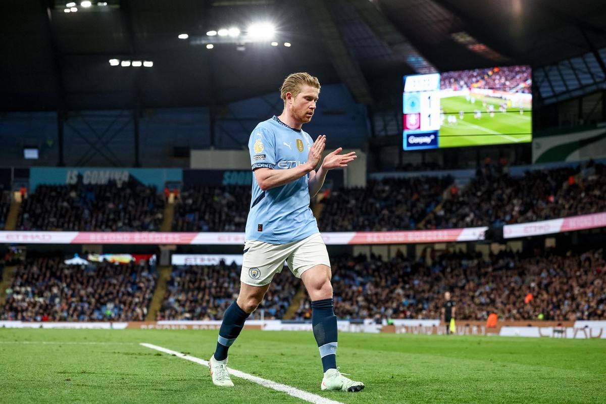 "Creo que De Bruyne ha comprado casa en Nápoles"