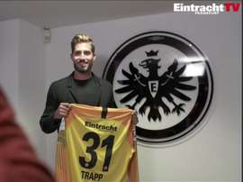 El portero vuelve a su ex equipo durante este curso. Twitter/Eintracht