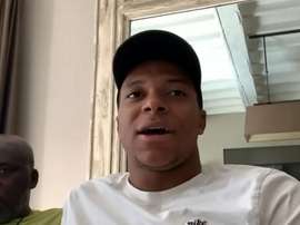 Kylian Mbappé wuth his father. Screenshot/YouTube/COPA90Football
