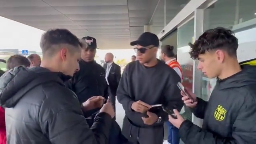 Kylian Mbappe spotted at Barcelona airport amid Madrid potential transfer
