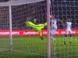 Beto evitó un gol de Estados Unidos de una manera algo peculiar. Captura/Youtube