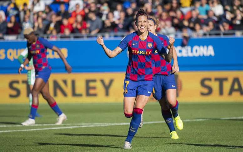 Jenni Hermoso: Tengo la suerte de que puedo vivir del fútbol