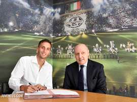 La Juventus a confirmé le transfert de Rodrigo Bentancur. JuventusTurin