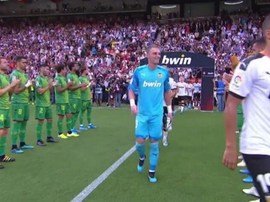 La Real Sociedad a effectué une haie d'honneur pour les Valencians. MovistarLaLiga