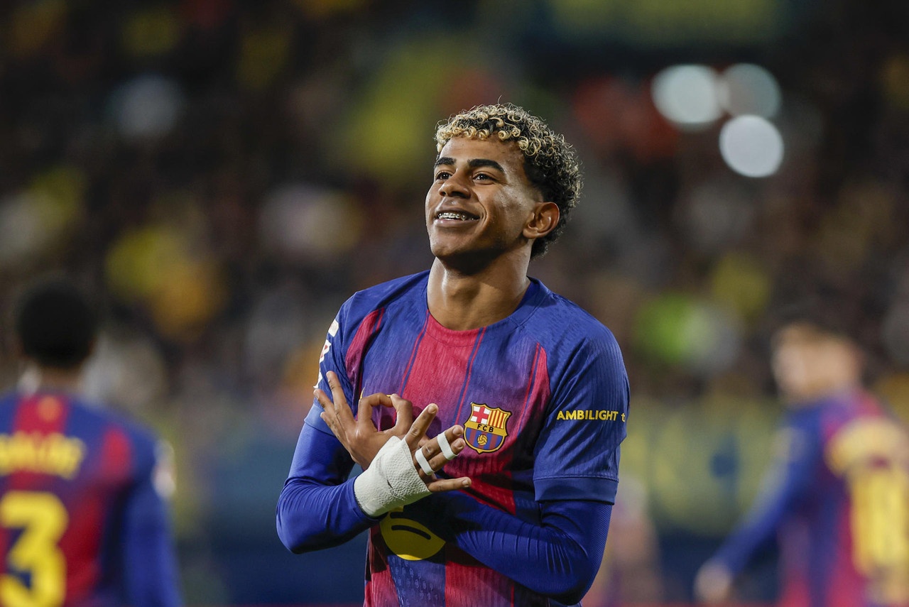 Lamine deja el entrenamiento de Año Nuevo por malestar general