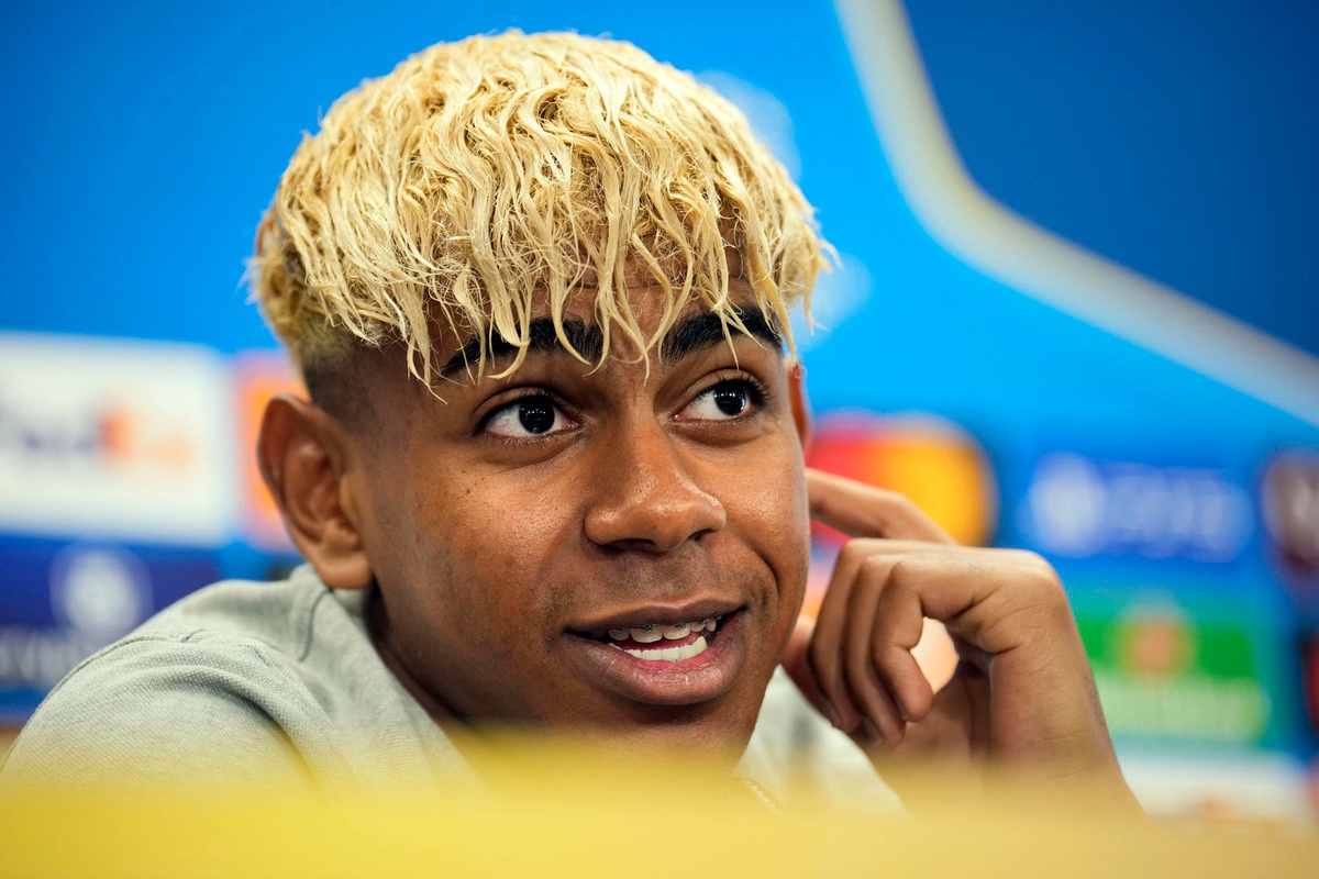 "Si les gens veulent qu’on se joue le Ballon d’Or jeudi, allons-y." Yamal lance la course au BO