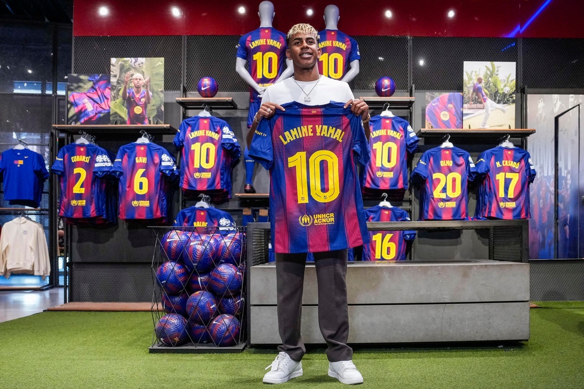 La tarde de Lamine: renovado y un legado que asumir con el '10'