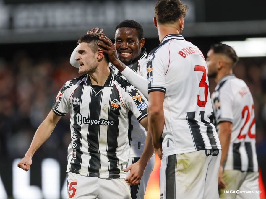 El Castellón despacha la cuesta de enero en media hora