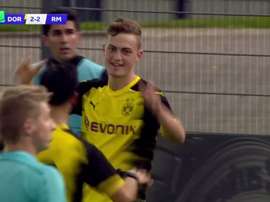 Larsen, del Borussia de Youth League, hizo el 4-2 de penalti ante el Real Madrid. 3Sport