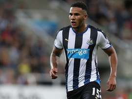 El jugador del Newcastle está llamando la atención de los 'reds'. AFP