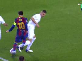 Messi sblocca il risultato al Camp Nou. LigadeCampeoenes