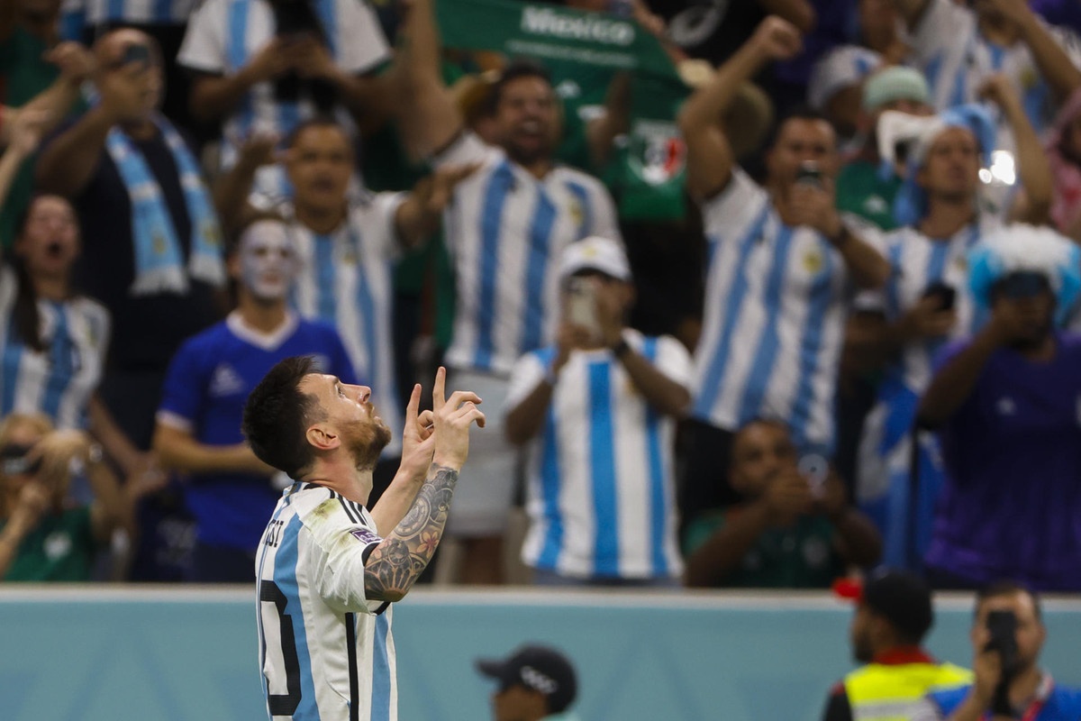 Argentina keep WC dream alive after beating Mexico