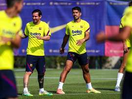 Messi e Suárez relaxam em Ibiza. Twitter/FCBarcelona_es
